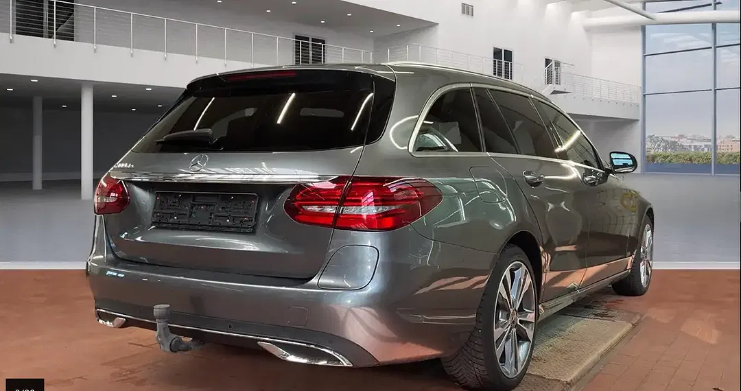 Mercedes-Benz C 300 - Thumbnail 3