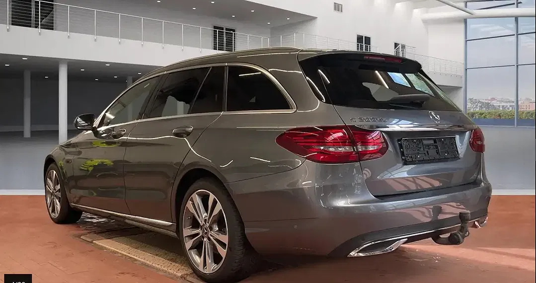 Mercedes-Benz C 300 - Thumbnail 4
