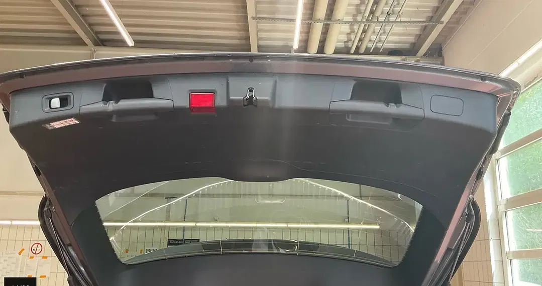 Mercedes-Benz C 300 - Thumbnail 9