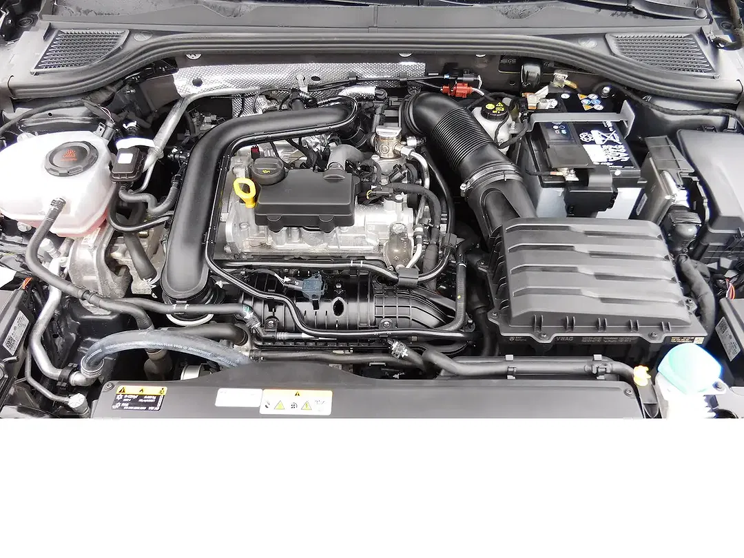 Volkswagen Golf - Thumbnail 14