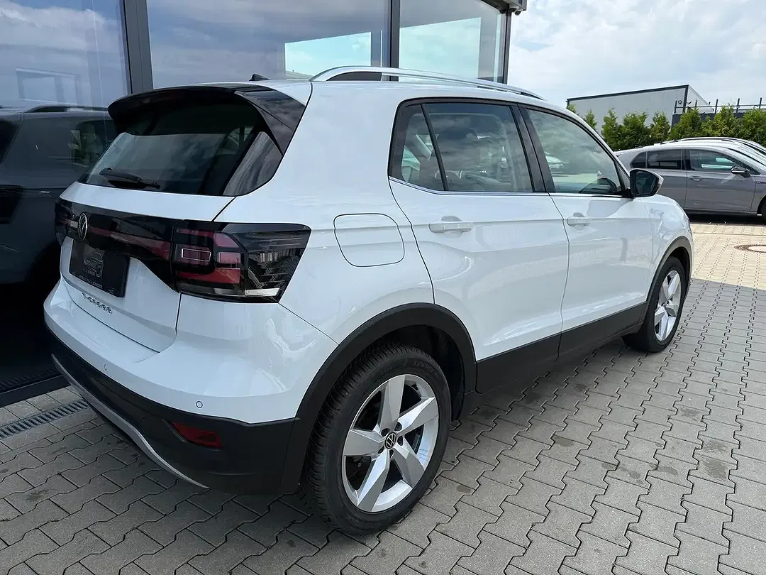Volkswagen T-Cross - Thumbnail 3