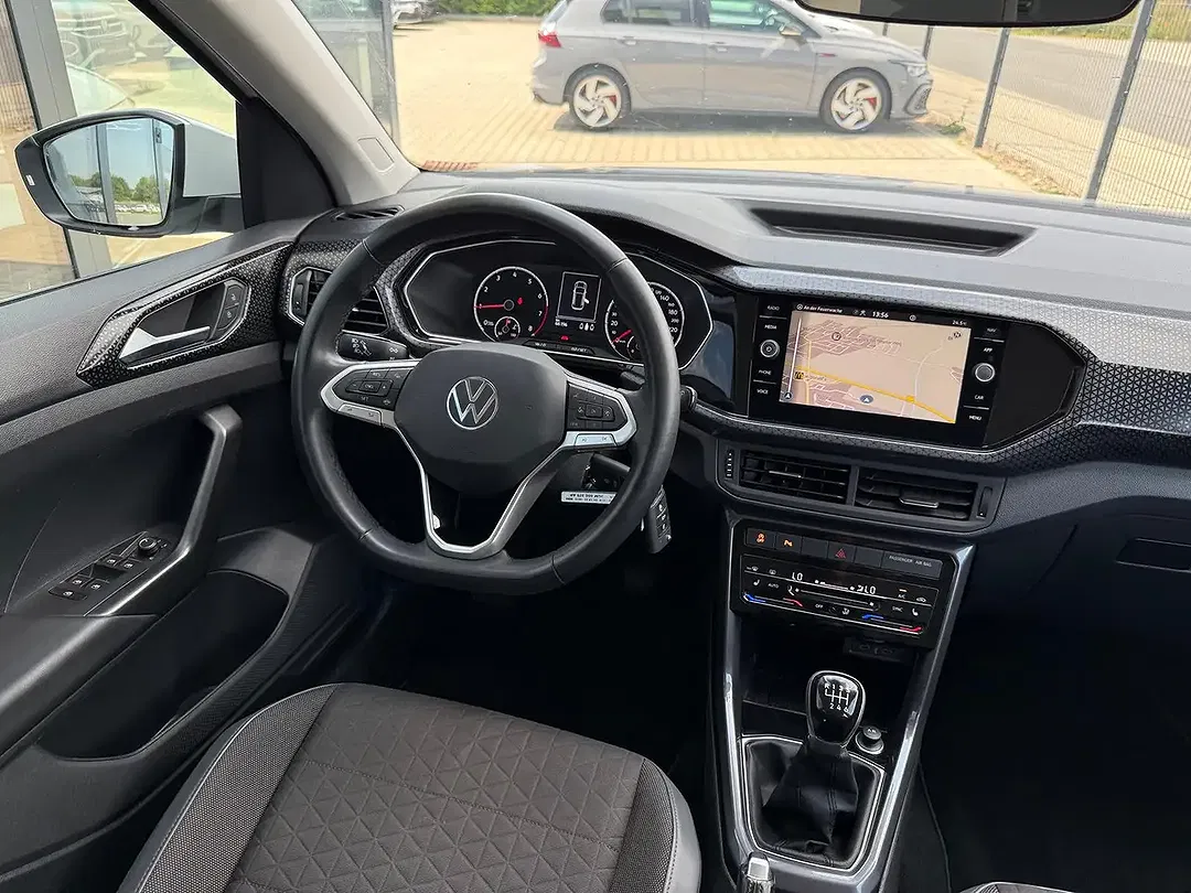 Volkswagen T-Cross - Thumbnail 9