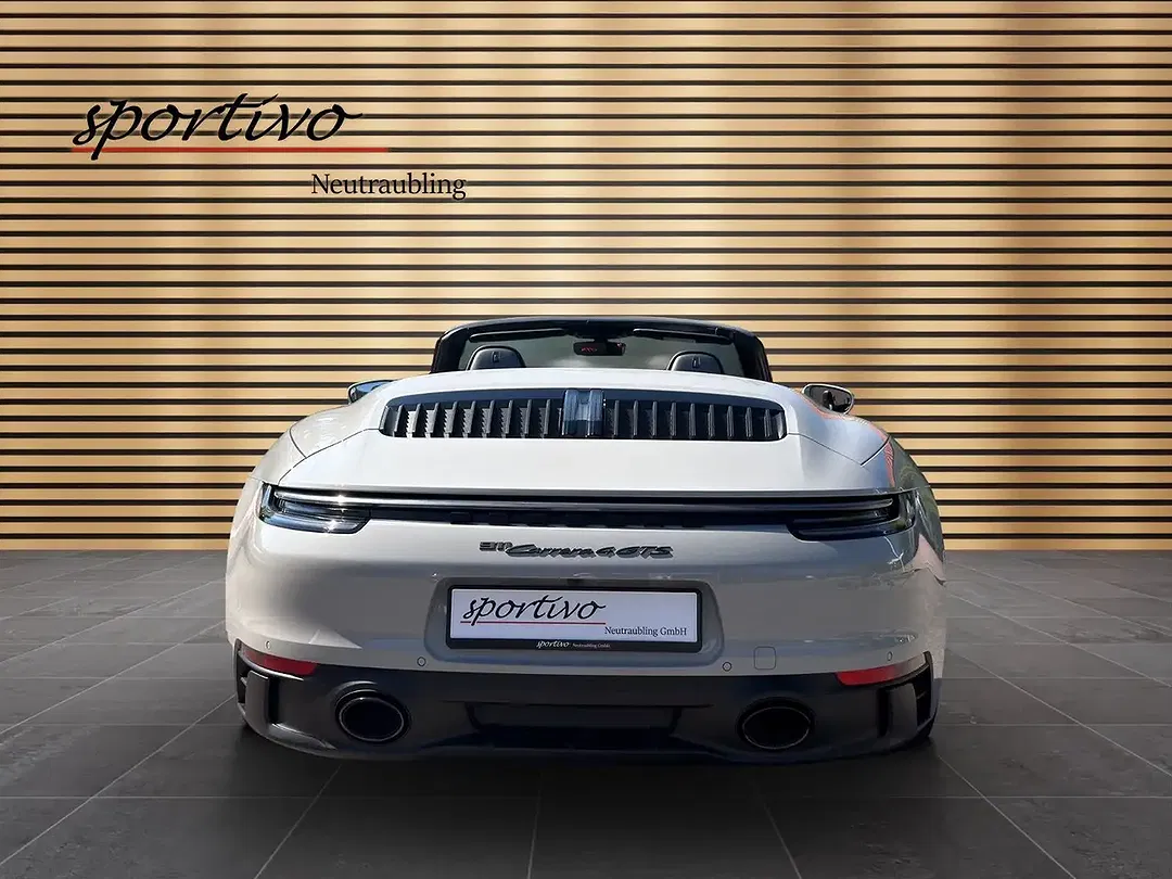 Porsche 911 - Thumbnail 4