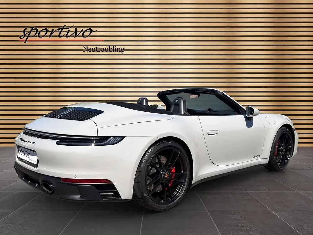 Porsche 911 - Thumbnail 5