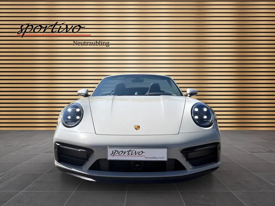 Porsche 911 - Thumbnail 8