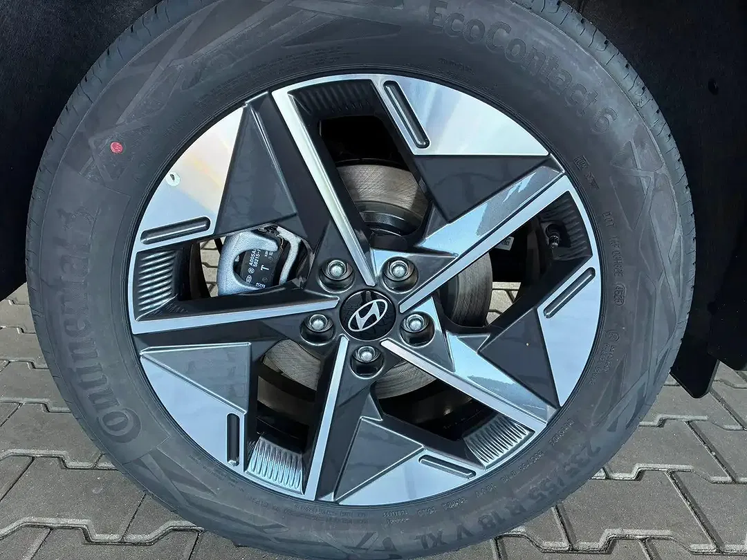 Hyundai TUCSON - Thumbnail 9