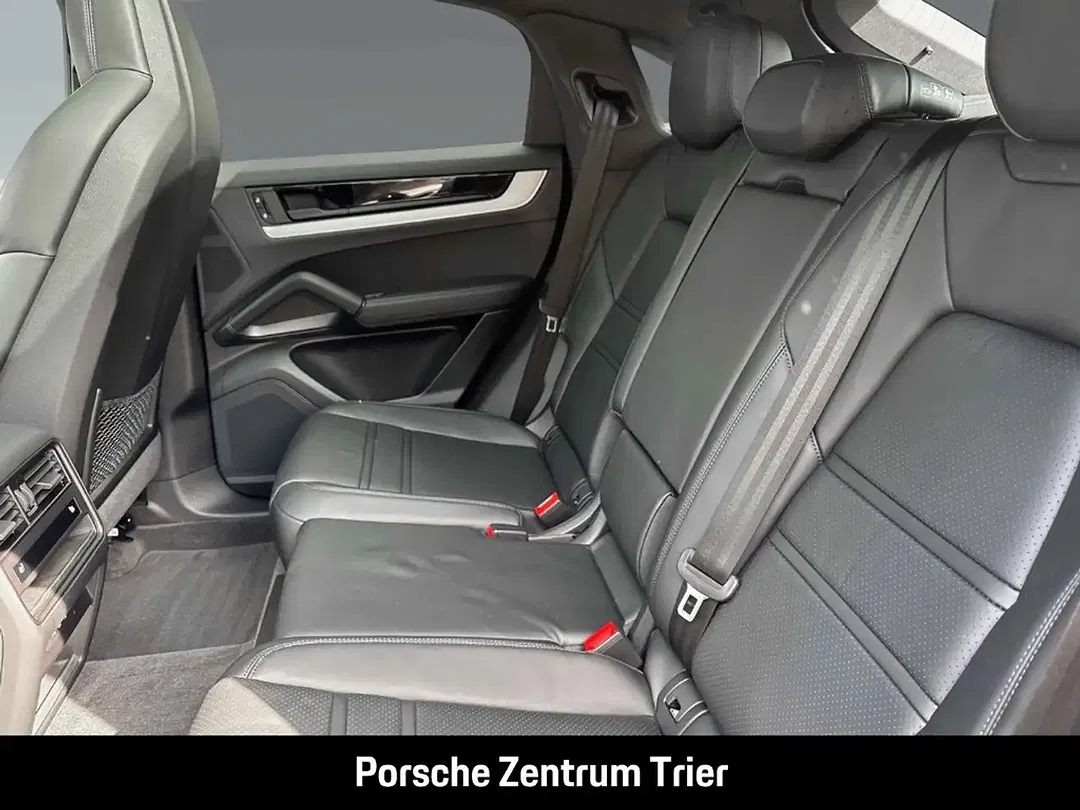 Porsche Cayenne - Thumbnail 17