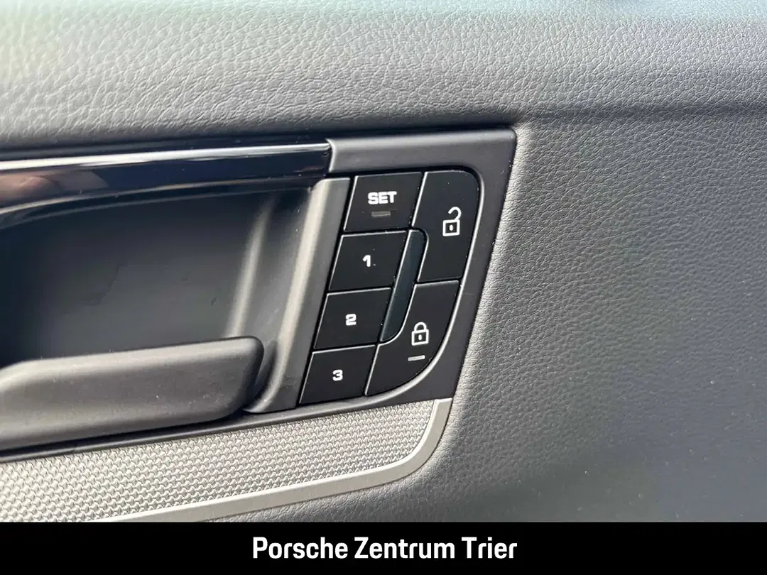 Porsche Cayenne - Thumbnail 29