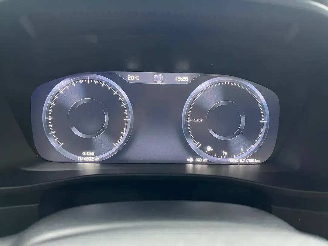Volvo XC40 - Thumbnail 6