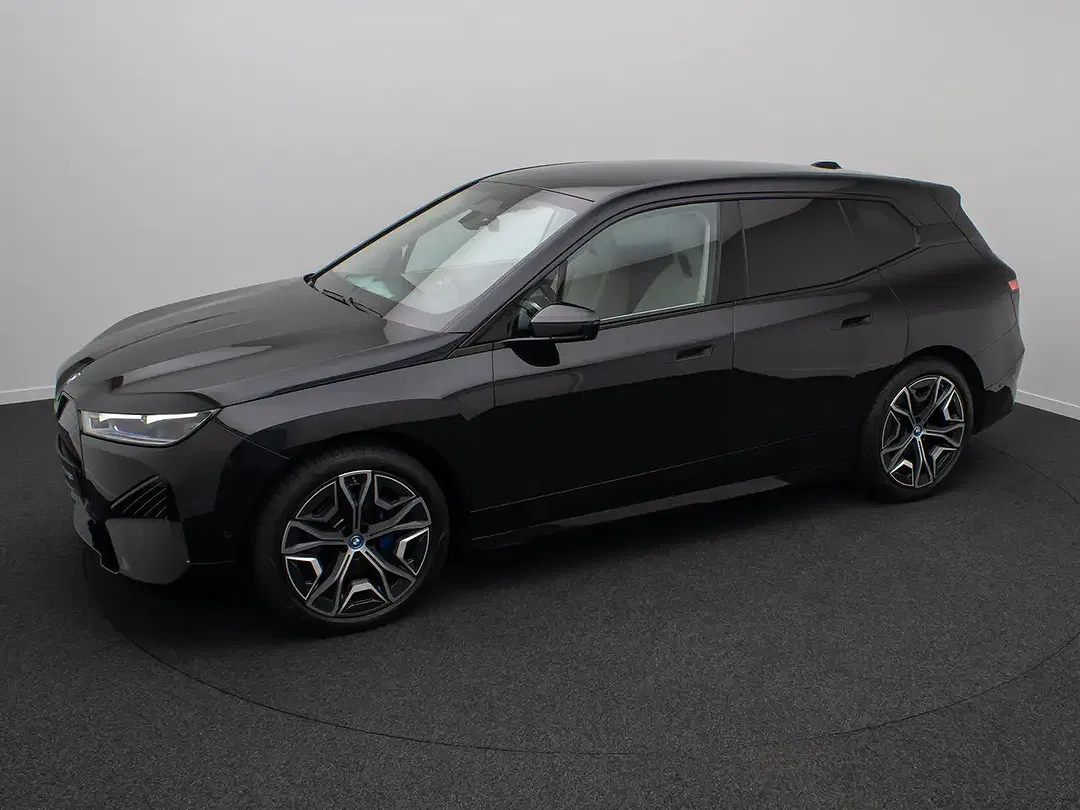 BMW iX - Thumbnail 12