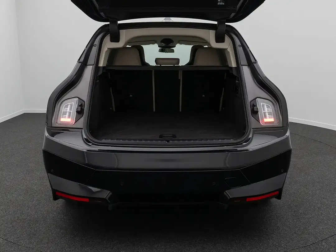 BMW iX - Thumbnail 13
