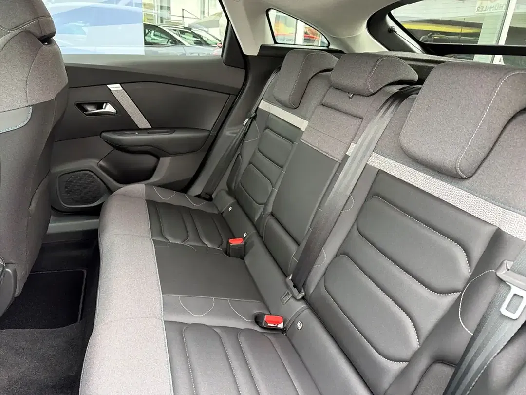 Citroen C4 - Thumbnail 9
