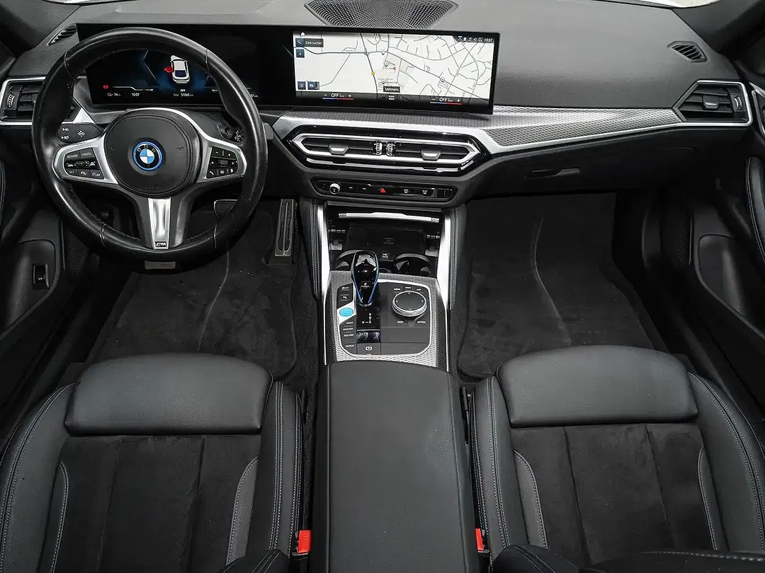 BMW i4 - Thumbnail 9