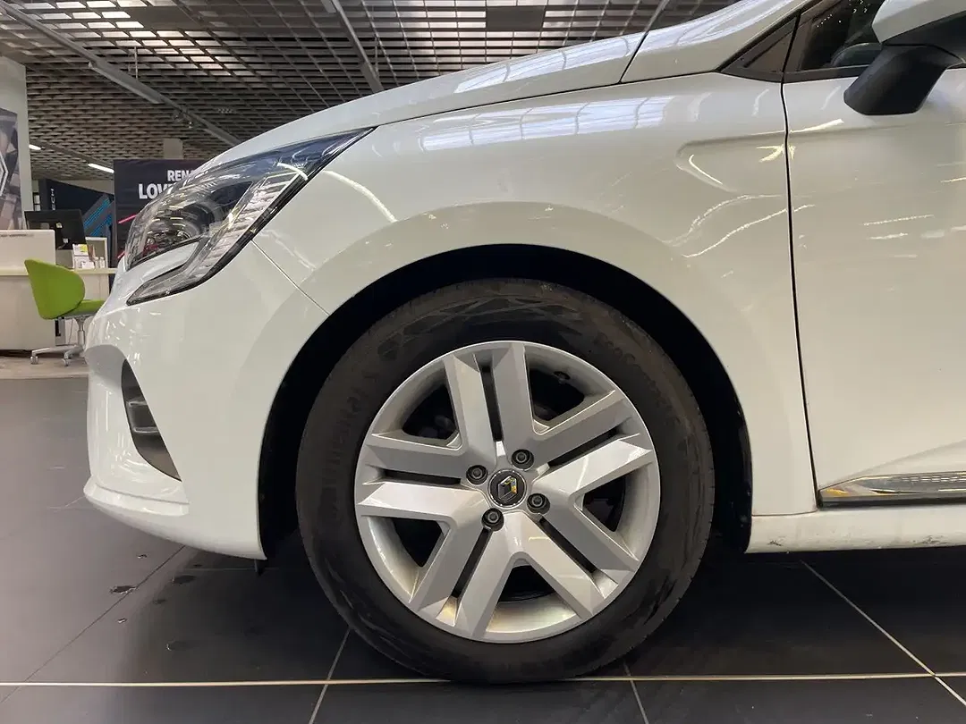 Renault Clio - Thumbnail 4