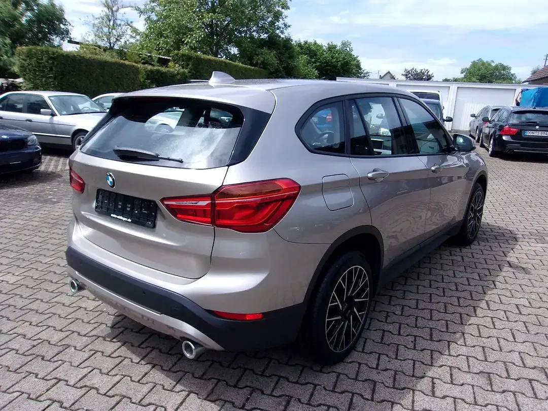 BMW X1 - Thumbnail 7