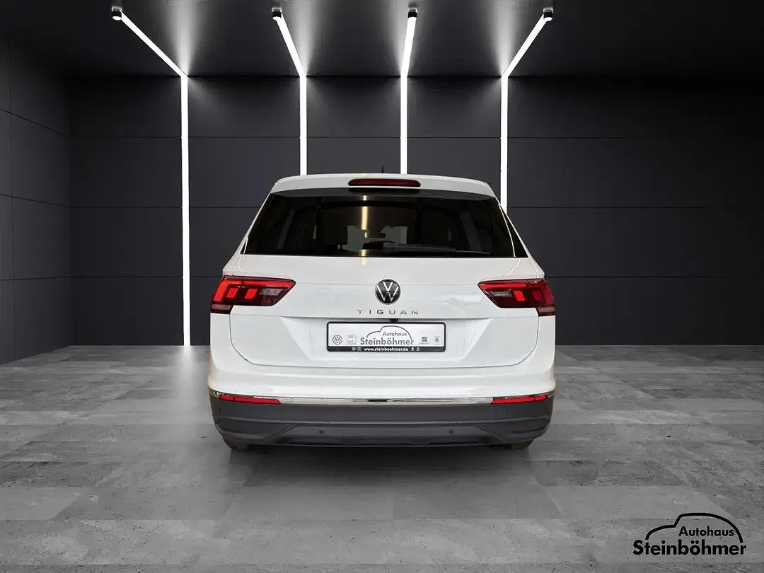 Volkswagen Tiguan - Thumbnail 4