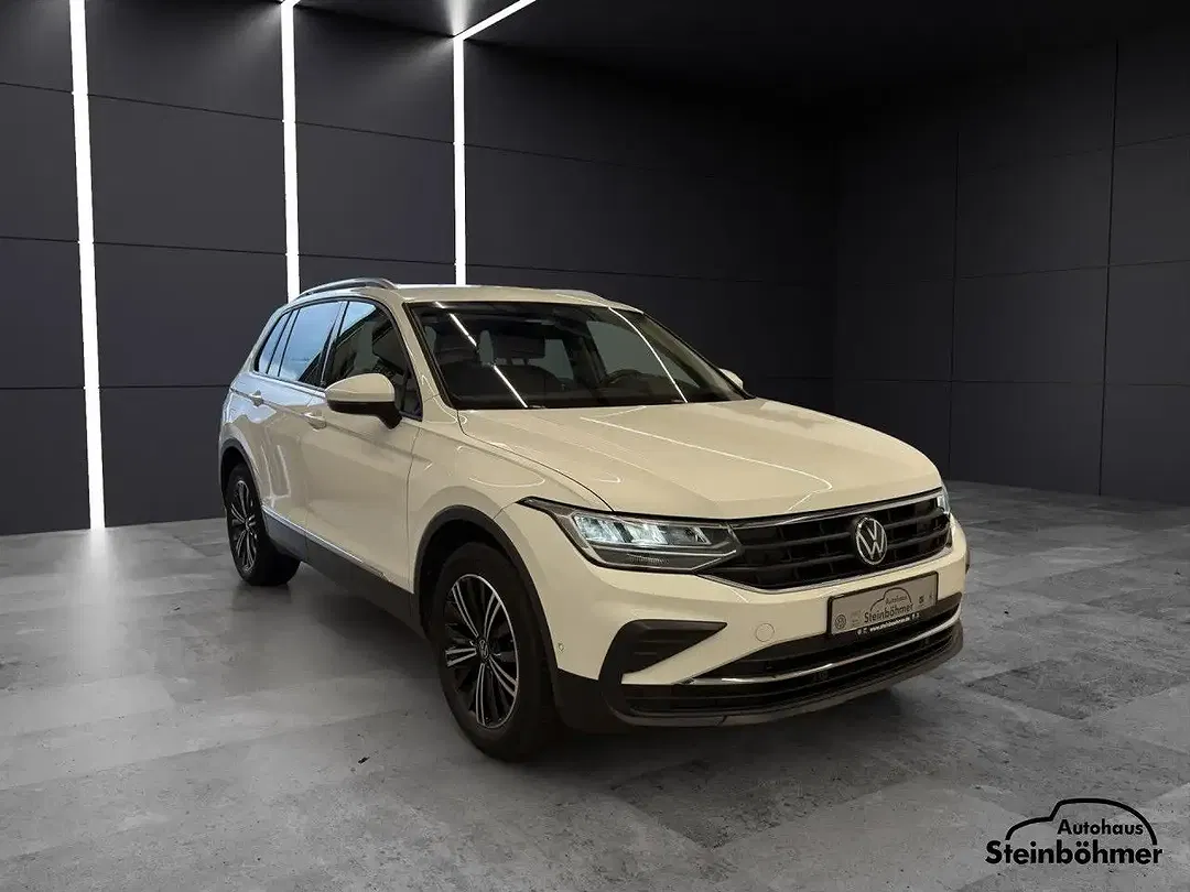 Volkswagen Tiguan - Thumbnail 9