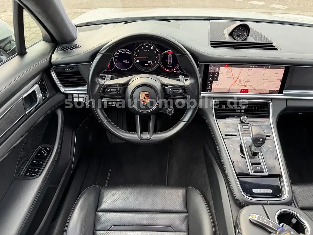 Porsche Panamera - Thumbnail 11
