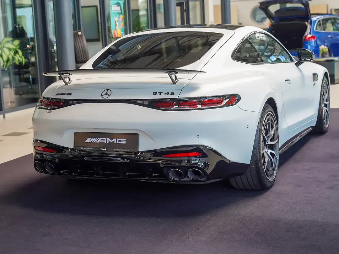 Mercedes-Benz AMG GT - Thumbnail 3