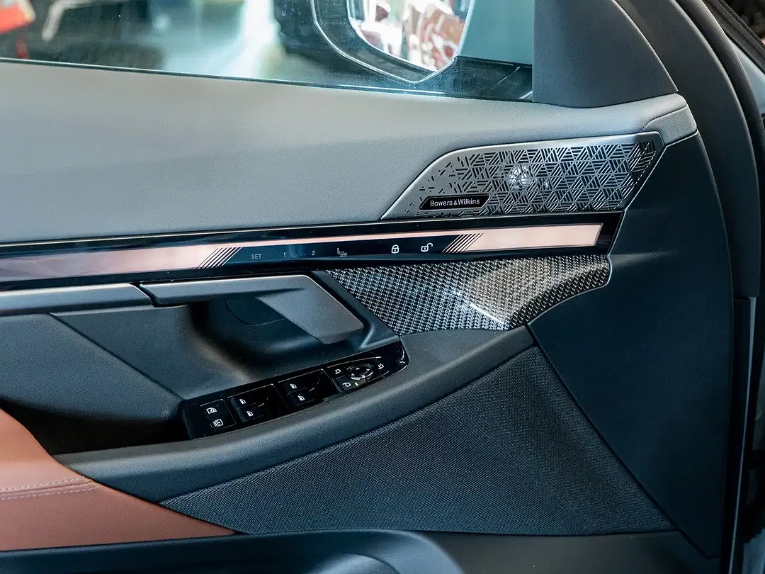 BMW 550 - Thumbnail 10