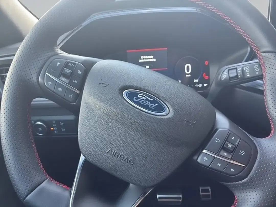 Ford Kuga - Thumbnail 7