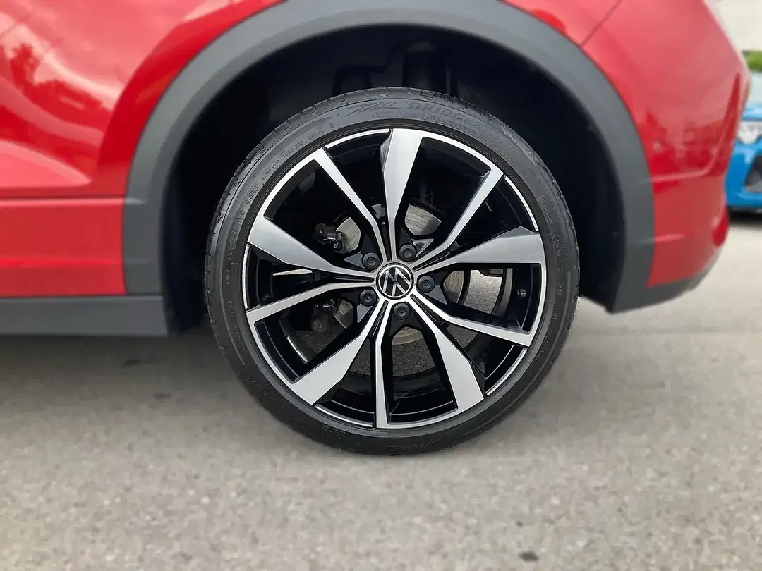 Volkswagen T-Roc - Thumbnail 6