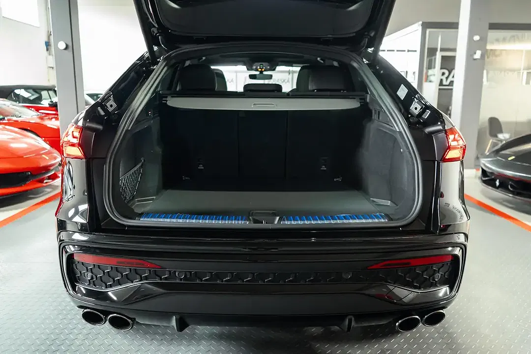 Audi SQ5 - Thumbnail 9