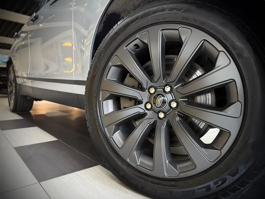 Land Rover Range Rover Velar - Thumbnail 6