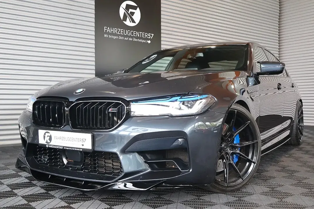 BMW M5 xDrive - foto 1