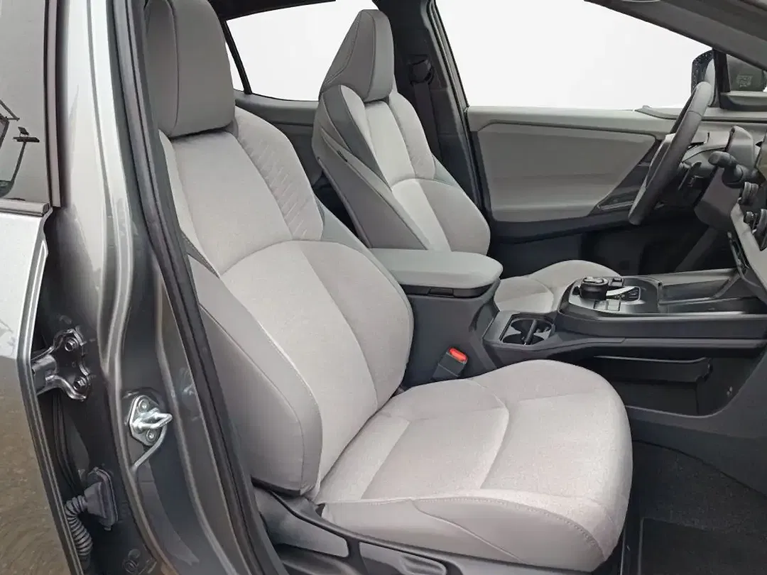 Toyota C-HR - Thumbnail 15
