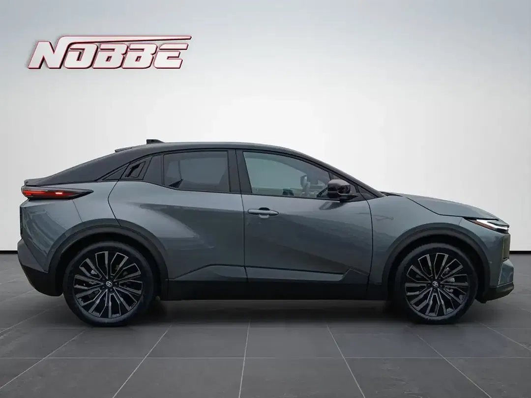 Toyota C-HR - Thumbnail 6