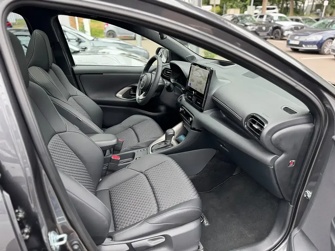 Mazda 2 - Thumbnail 7