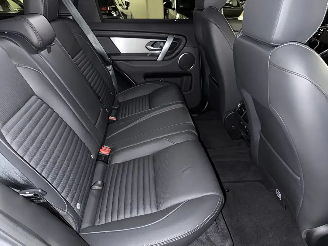 Land Rover Discovery Sport - Thumbnail 11