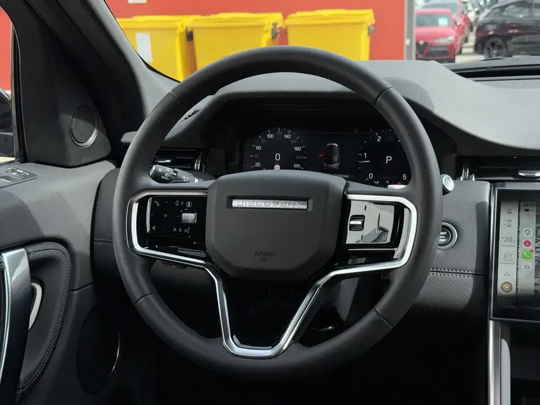 Land Rover Discovery Sport - Thumbnail 13