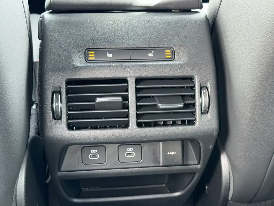 Land Rover Discovery Sport - Thumbnail 17