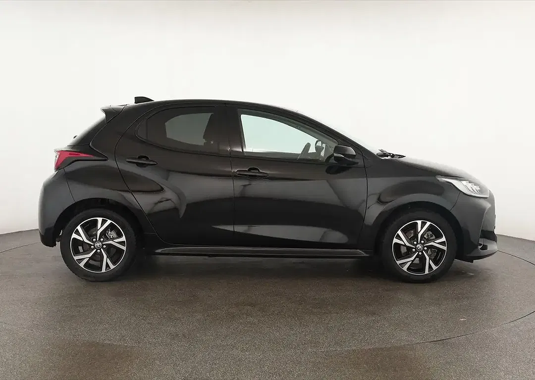Toyota Yaris - Thumbnail 4