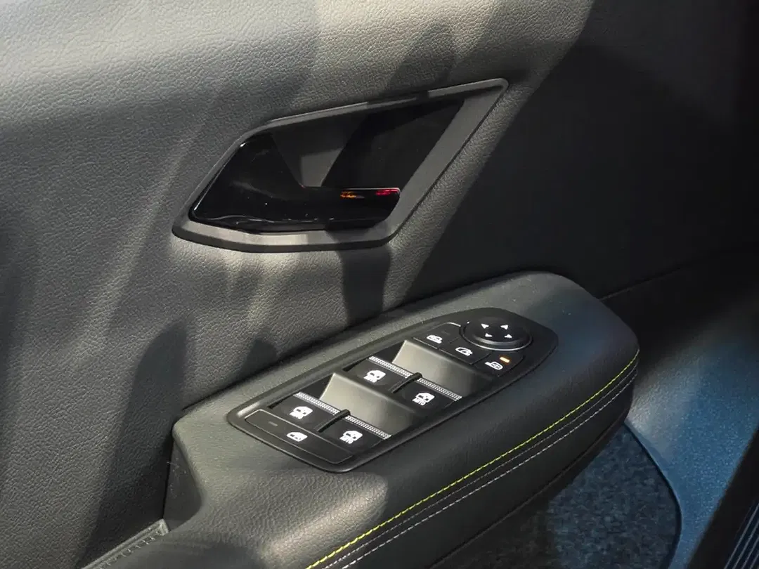 Renault Scenic - Thumbnail 11
