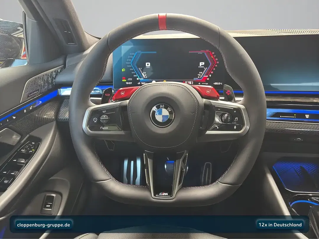 BMW M5 - Thumbnail 12