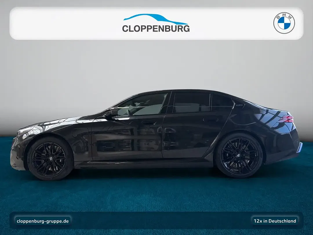 BMW M5 - Thumbnail 2