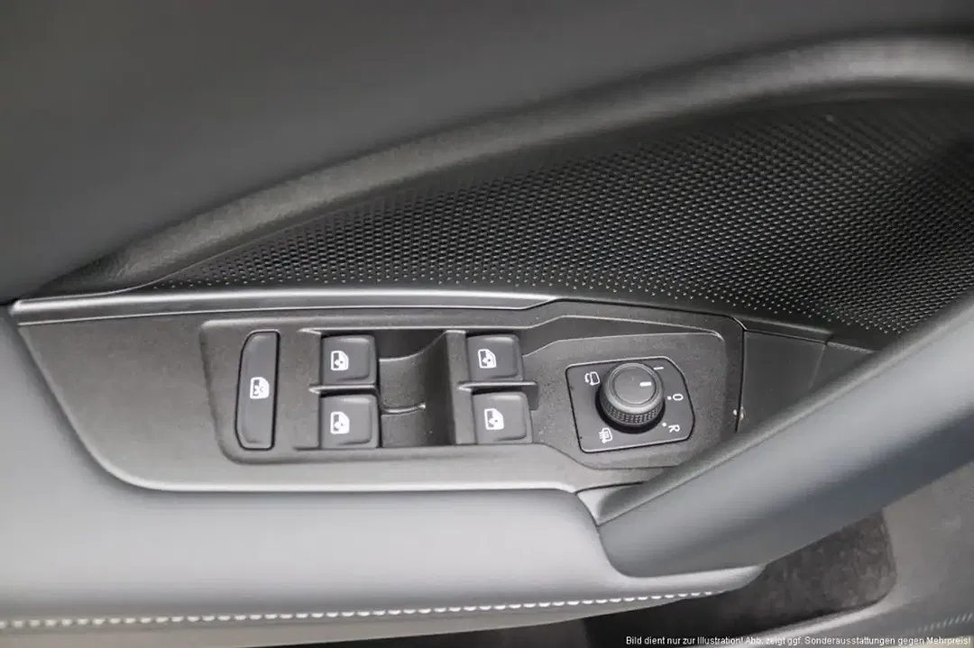 Volkswagen Tiguan - Thumbnail 13