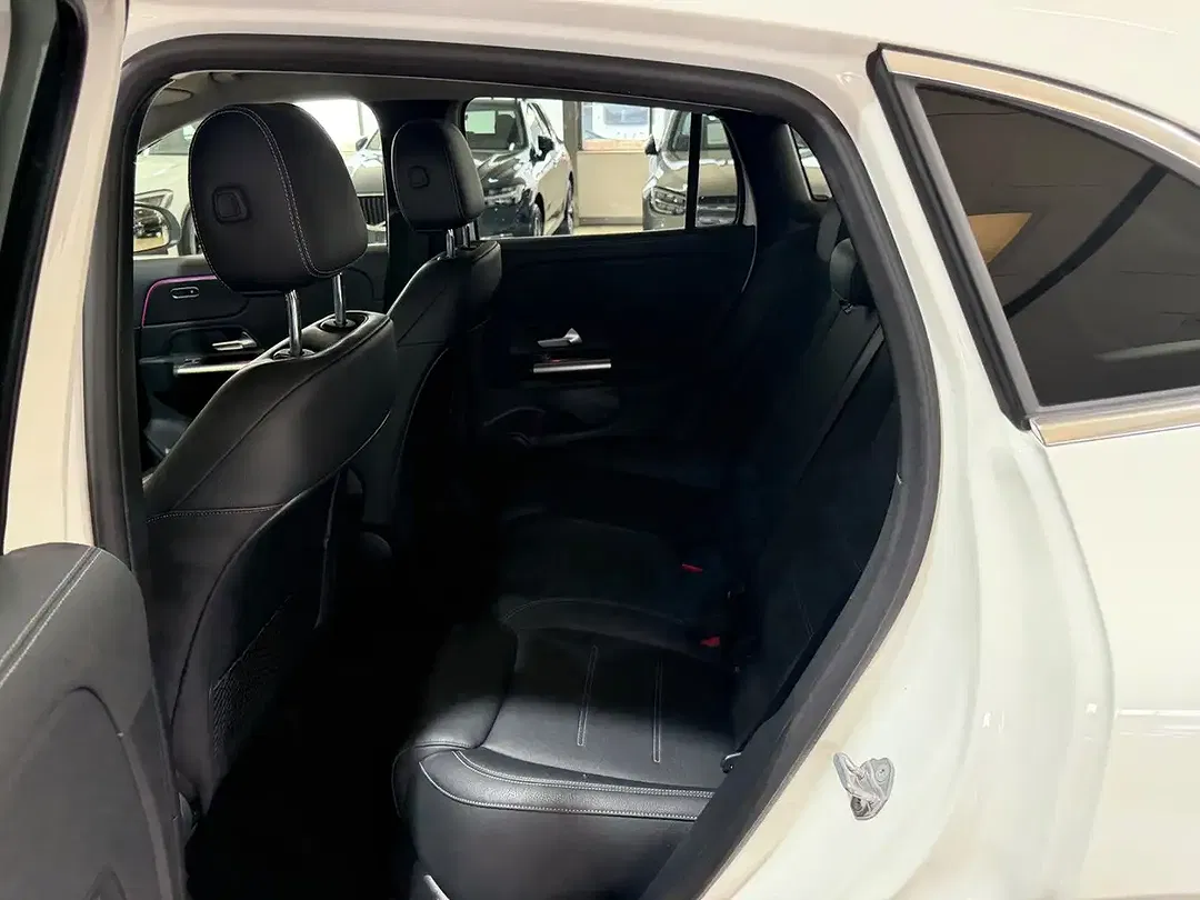 Mercedes-Benz GLA 250 - Thumbnail 12