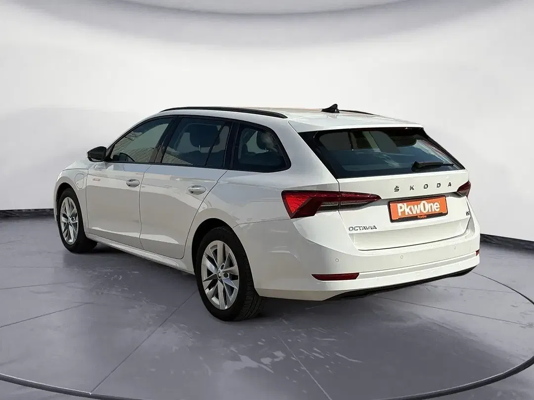Skoda Octavia - Thumbnail 3
