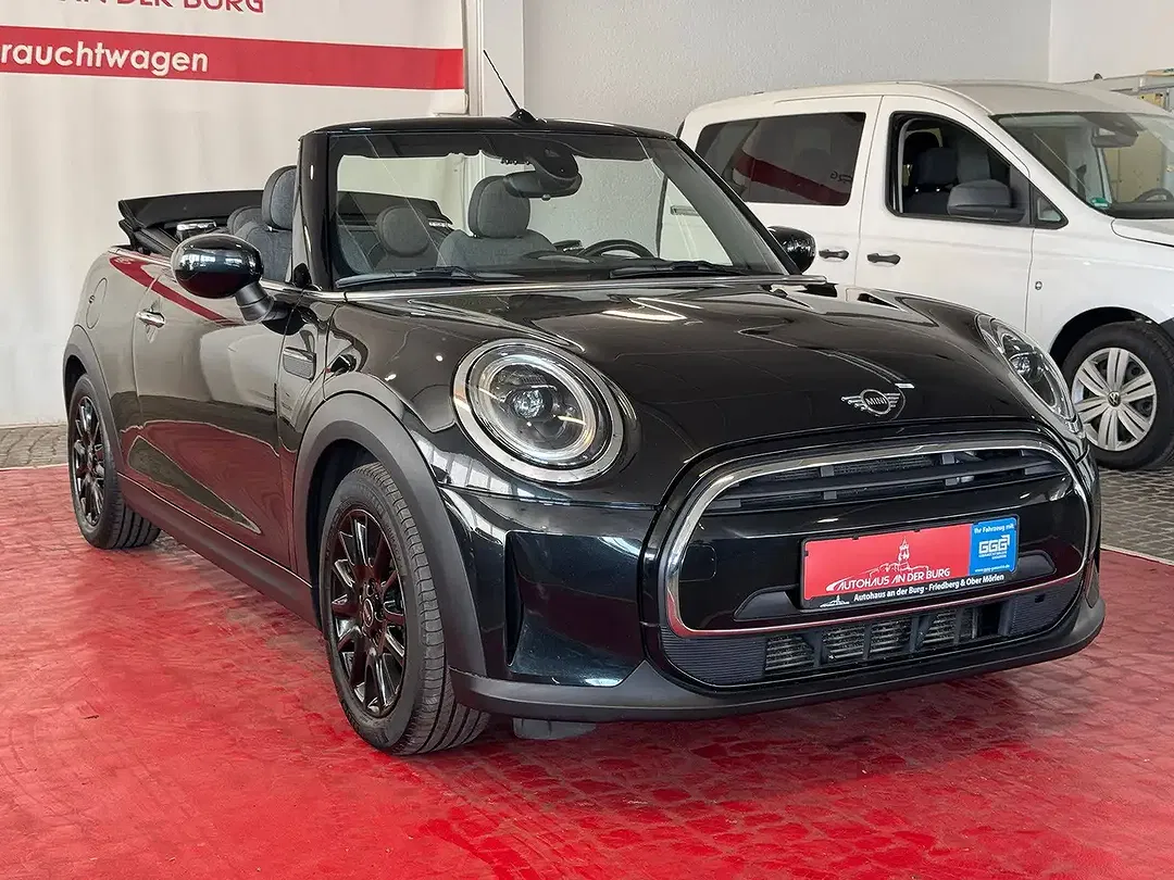 MINI Cooper C Cabrio - Thumbnail 1
