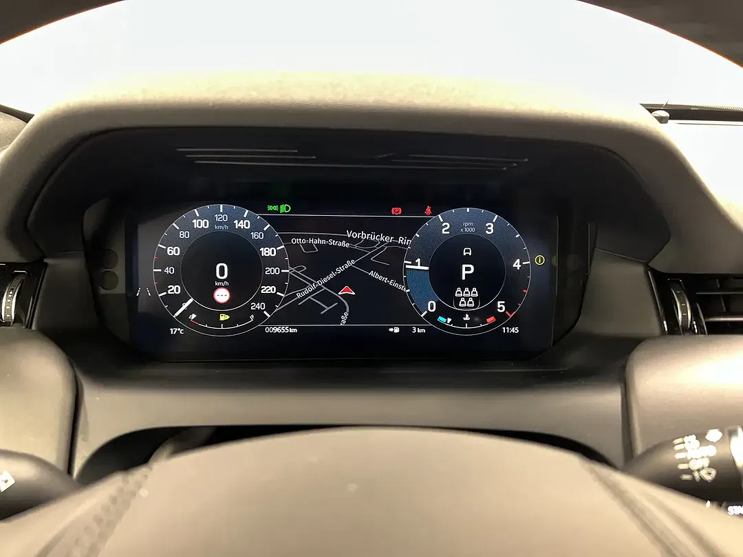 Land Rover Discovery Sport - Thumbnail 13