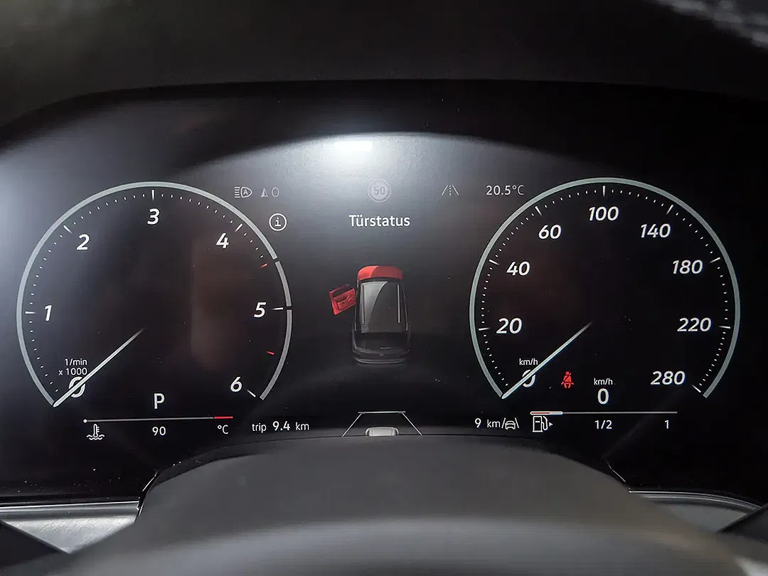 Volkswagen Touareg - Thumbnail 15