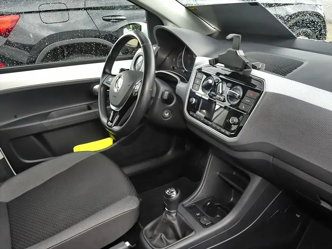 Volkswagen up! - Thumbnail 6