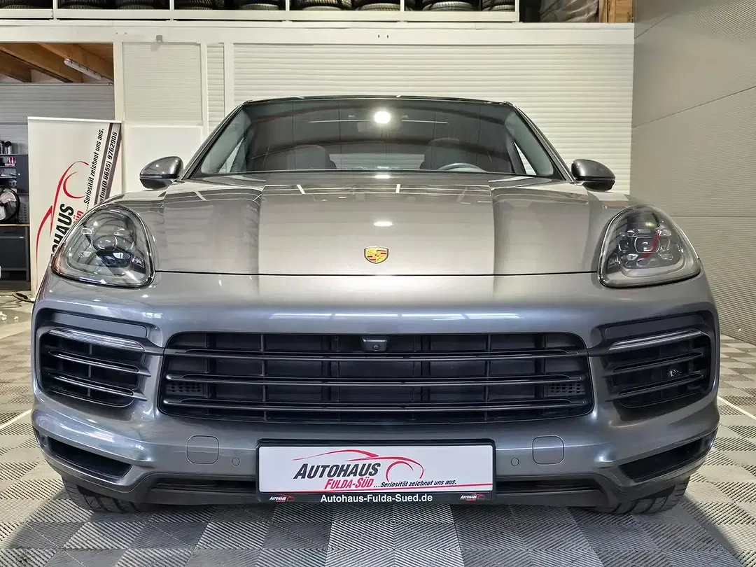 Porsche Cayenne - Thumbnail 9
