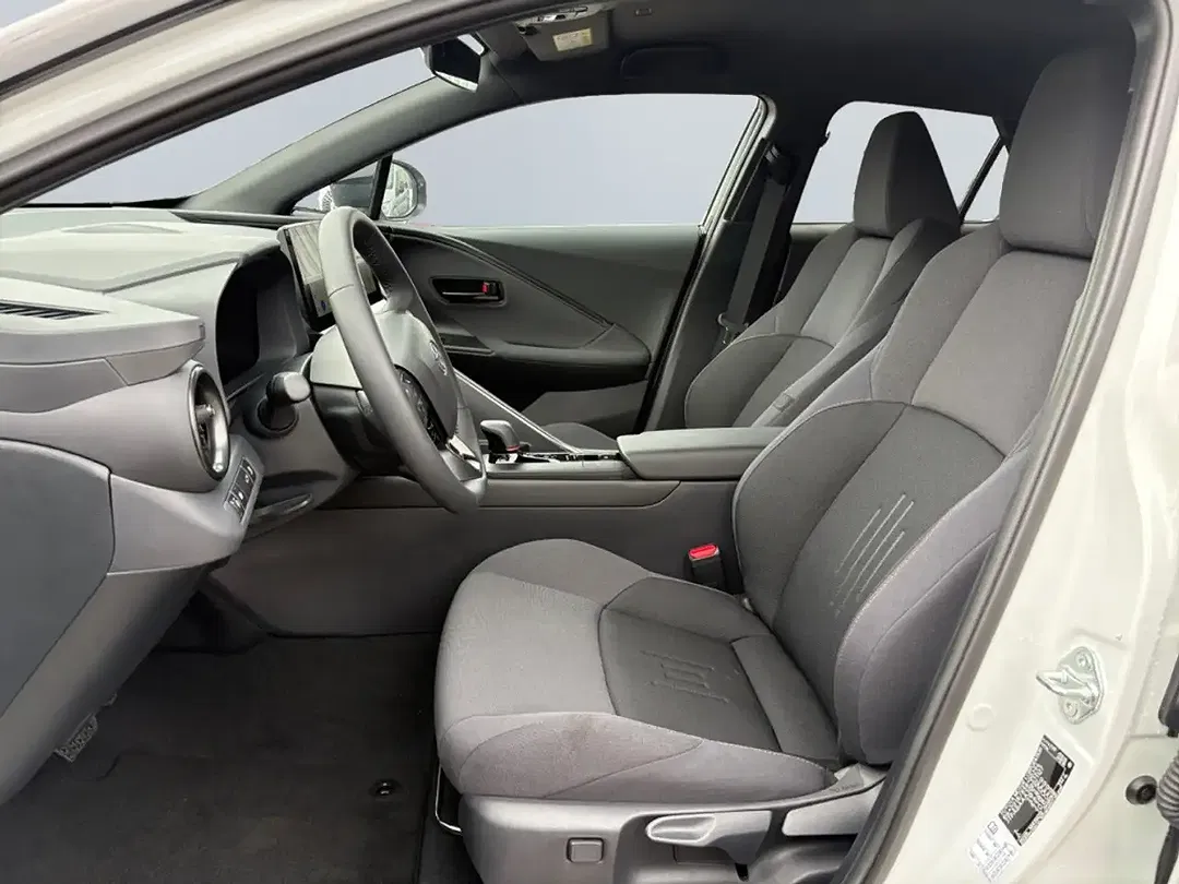 Toyota C-HR - Thumbnail 6