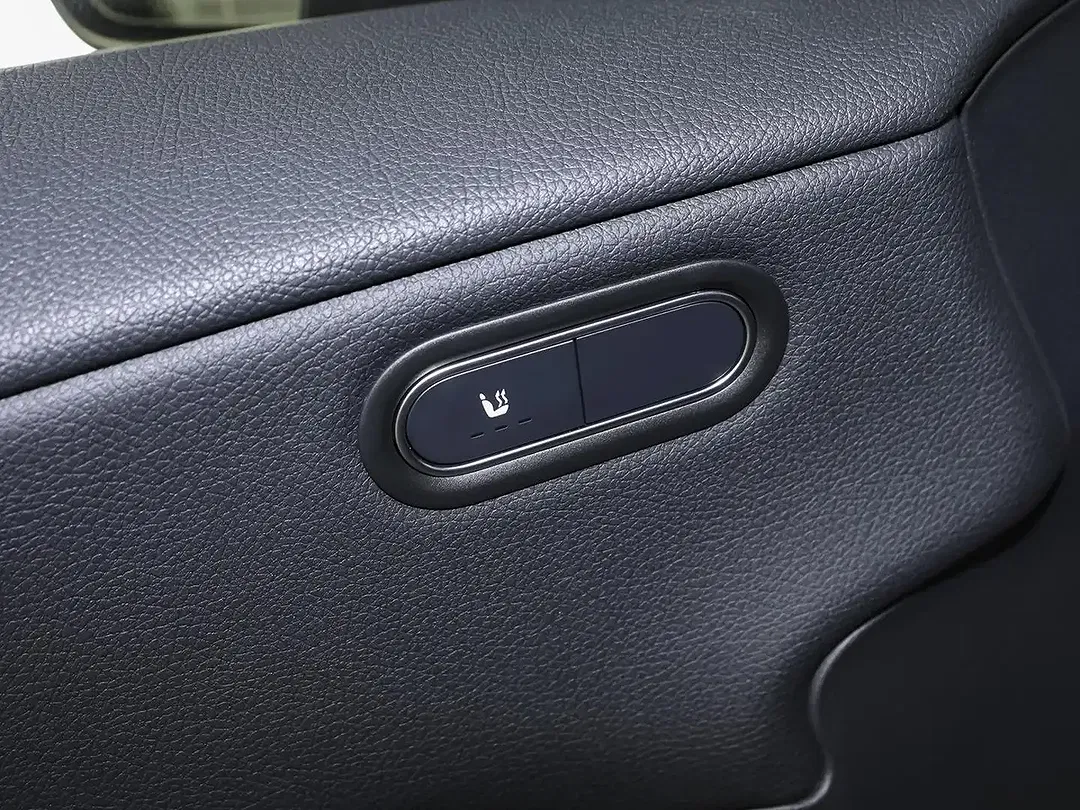 Mercedes-Benz CLA 180 - Thumbnail 12