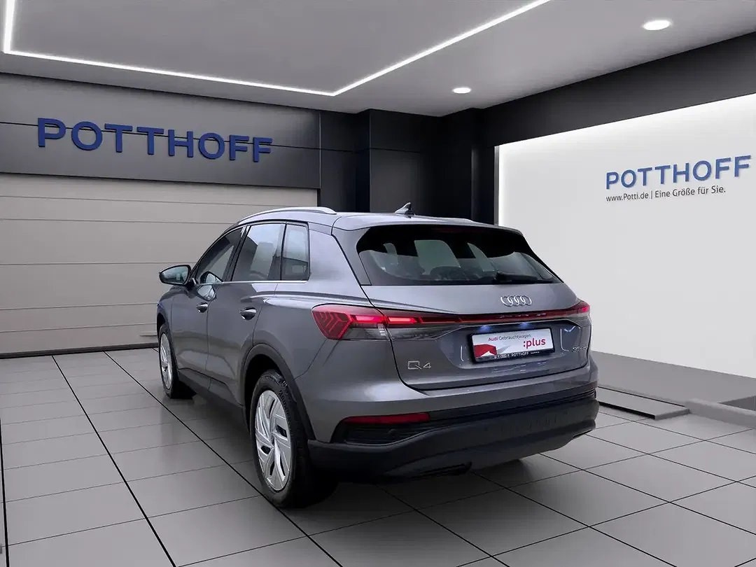 Audi Q4 e-tron - Thumbnail 3